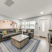 1 Mi to Beach: Sunny Lantana Cottage w/ Pool!, Lantana — photo 5