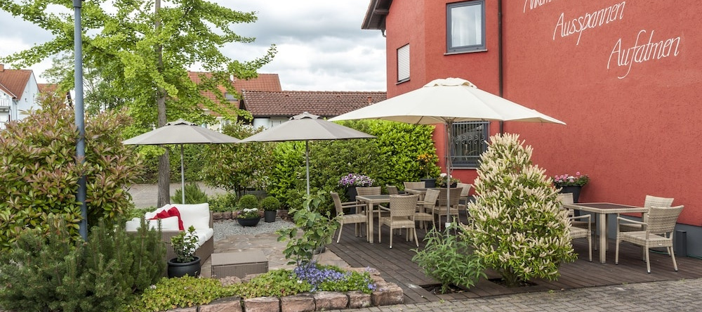 Hotel Bei Den Tongruben, 诺伊堡 — 照片 1