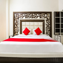 OYO 40867 Hotel Harsh, 苏拉特加尔 — 照片 2