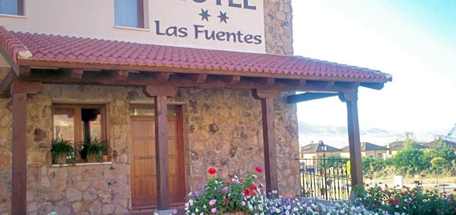 Hotel Las Fuentes, Торрекабальерос — фото 1