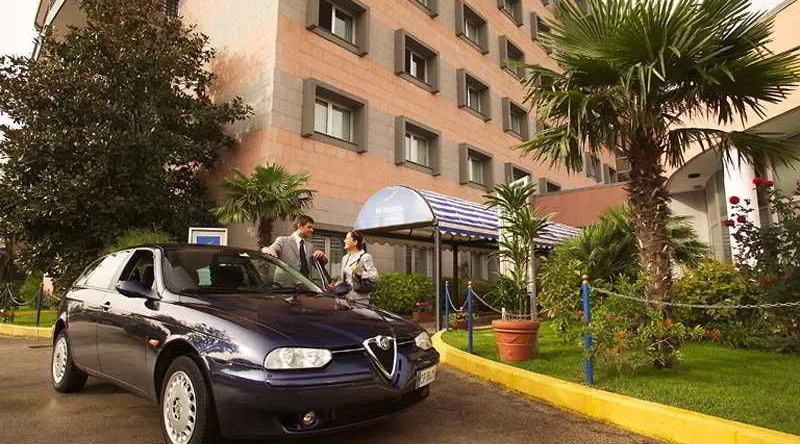 Novotel Caserta Sud, 卡塞塔 — 照片 1