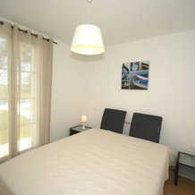 Spacious Villa With a Private Pool on a Golf Course in Loire, 维河畔艾吉永 — 照片 3