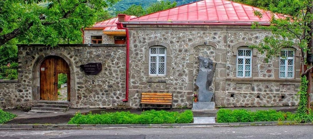 Kirch Hotel & Restaurant, 戈里斯 — 照片 1