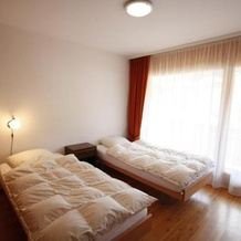 Apartment International, 克莱恩-蒙塔纳 — 照片 2