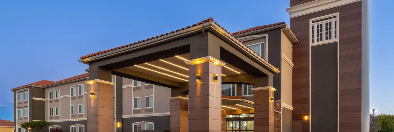 La Quinta Inn & Suites by Wyndham Gallup, 盖洛普 — 照片 1