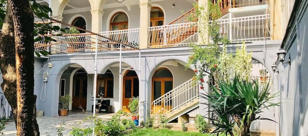 Grayhouse Elia Apartment, Тбилиси — фото 1