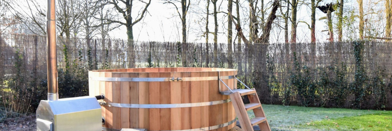 Spacious Holiday Home in Rekken With Hot Tub, 利韦尔德 — 照片 1