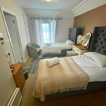 Carreg Bran Hotel, 兰韦尔普尔古因吉尔 — 照片 3
