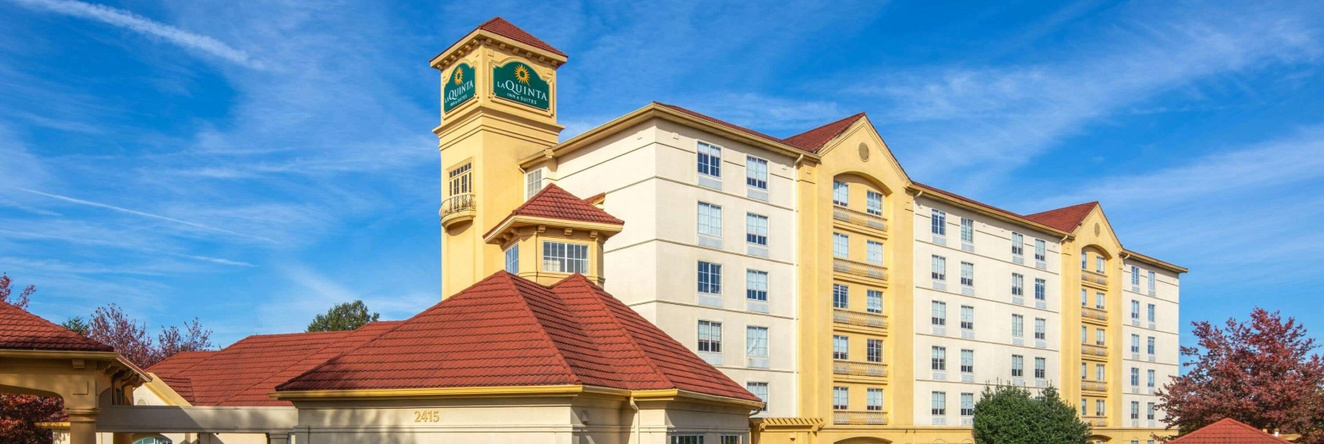 La Quinta Inn & Suites by Wyndham Atlanta Ballpark/Galleria, 玛丽埃塔 — 照片 1