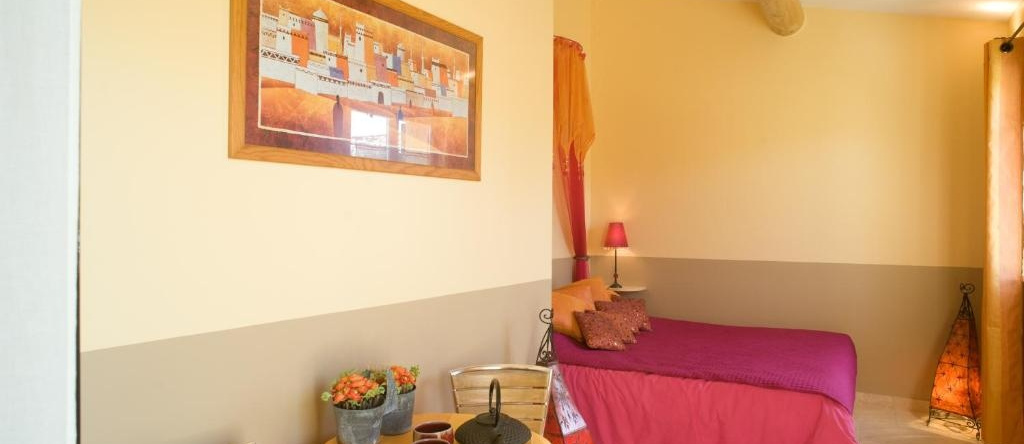 Chambres d'Hotes Domaine des Machottes, Grans — photo 1