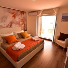 La Petite Maison, Aci Castello — photo 4