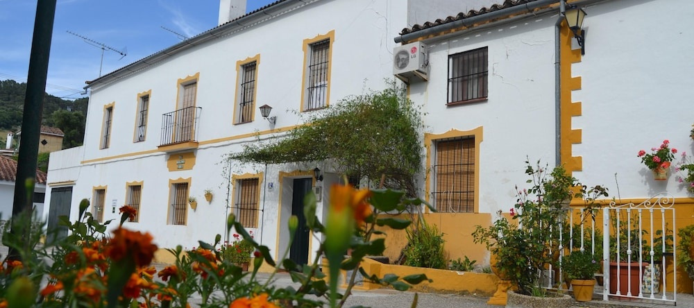 House With 4 Bedrooms in El Bosque, With Wonderful Mountain View and Wifi, 埃尔博斯克 — 照片 1