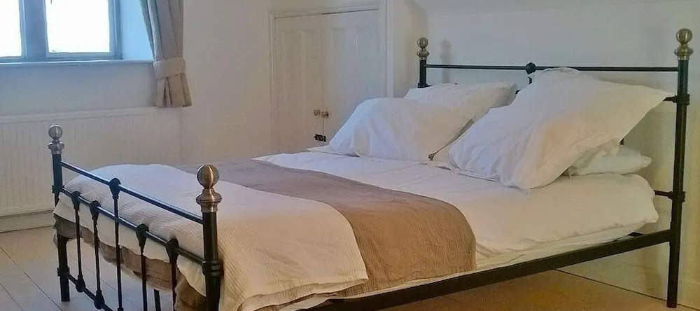 Battens Farm Cottages - B&B and Self-catering Accommodation, Corsham — photo 1