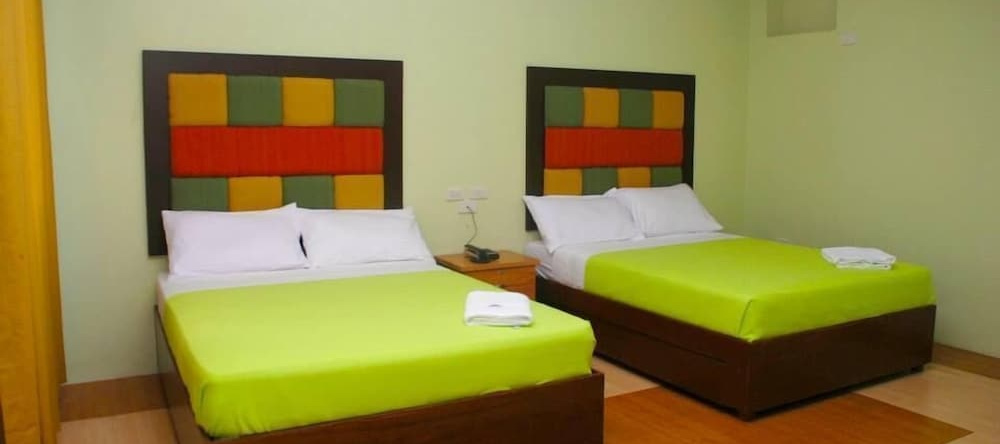 Kamayan Sa Palaisdaan Hotel And Resort, Таябас — фото 1