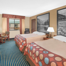 Super 8 by Wyndham Marshalltown, Marshalltown — photo 5