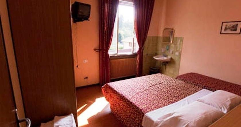 Hotel Ristorante Italia, Верджате — фото 1