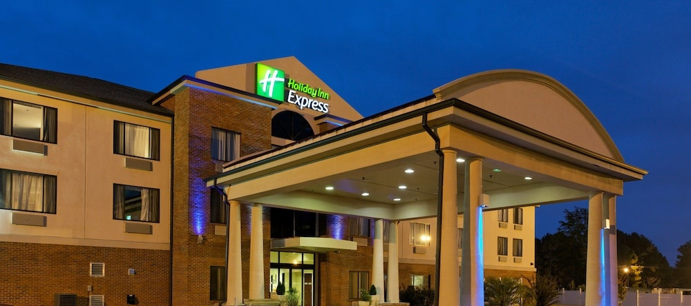 Holiday Inn Express Sylacauga, Sylacauga — photo 1