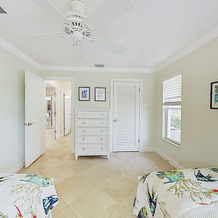 New Listing! Eden By The Sea Beach W/ Pool 3 Bedroom Home, Ривьера-Бич — 照片 4
