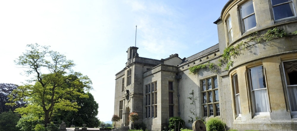 Burton Court, 莱明斯特 — 照片 1