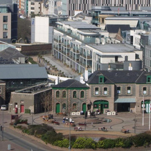 Liberty Wharf Apartments, 圣赫利尔 — 照片 4