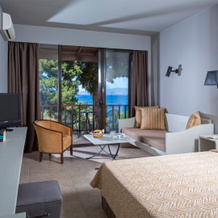 Aeolos Beach Resort All Inclusive, Benitses — photo 2