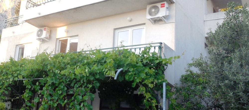 Apartments Maslina, Drasnice — photo 1