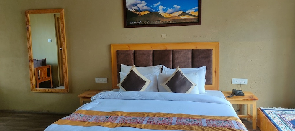 White Sands Resort- Best Resort in NUBRA, Hunder — photo 1