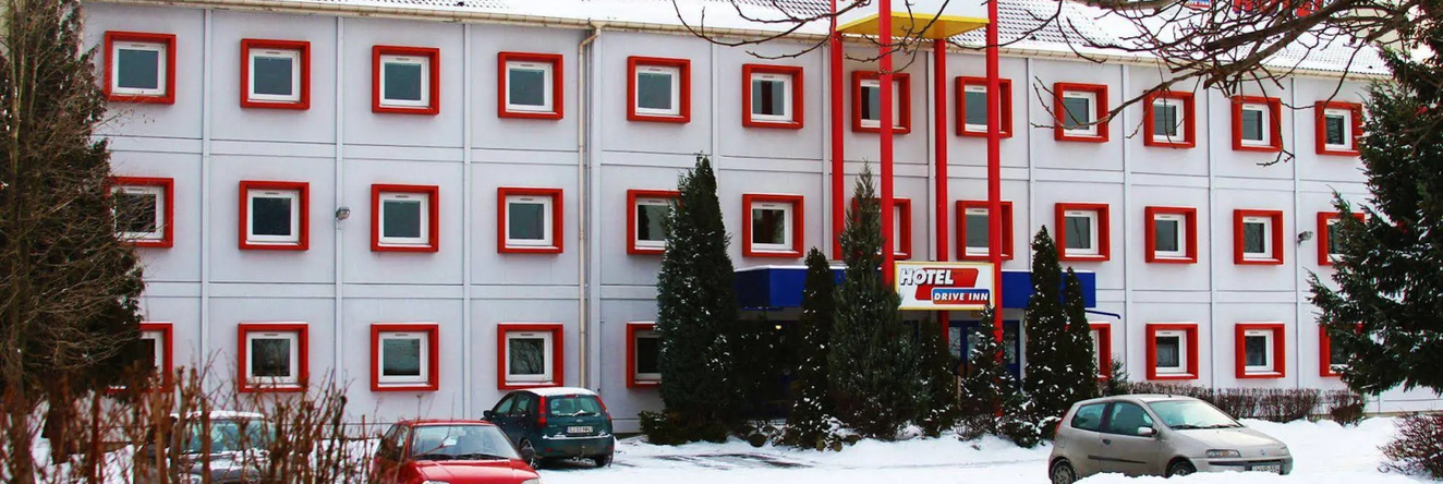 Drive Inn, Торокбалинт — фото 1