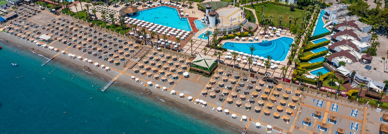 Emelda Sun Club Hotel, 恰姆尤瓦 — 照片 1