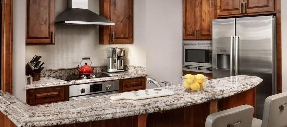 The Ritz Carlton Club 3 Bedroom Mountain View Apartment, Вейл — фото 1