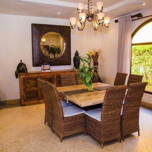Luxurious Beachfront Mansion with a Stunning Infinity Pool in Playa Flamingo, 火烈鸟海滩 — 照片 2