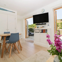 2 Garden Apartment, 斯拉普顿 — 照片 3