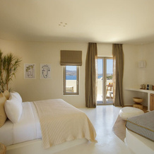 White Pebble Suites, Pollonia — photo 4