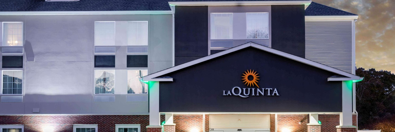 La Quinta Inn & Suites by Wyndham Ely, 伊利 — 照片 1