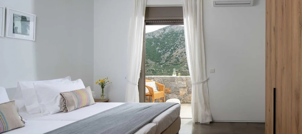 Adagio Villa Crete 5-Bedroom Villa With Private Pool, Врачаси — фото 1