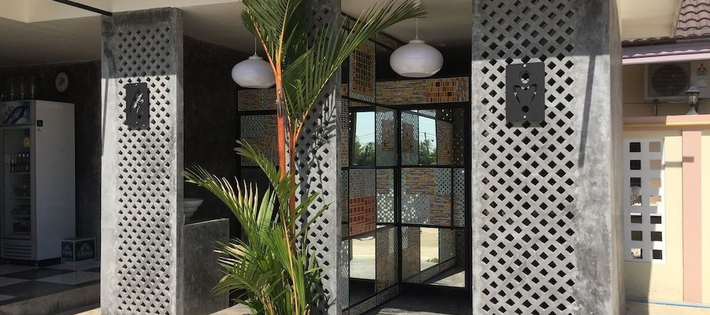 Phetcharat Grand Hotel Maesot, Мей-Сот — фото 1