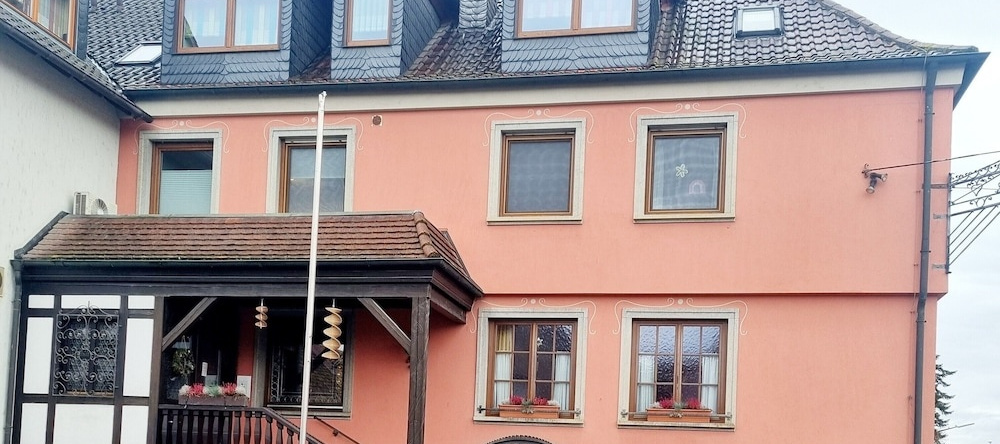 Gasthof Schwarzes Roß, 美因河畔施瓦察赫 — 照片 1