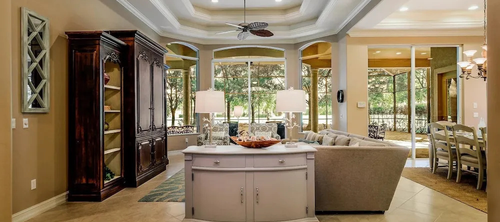 MAJ8978 4 Bedroom Holiday Home by Marco Naples Vacation Homes, Naples — photo 1