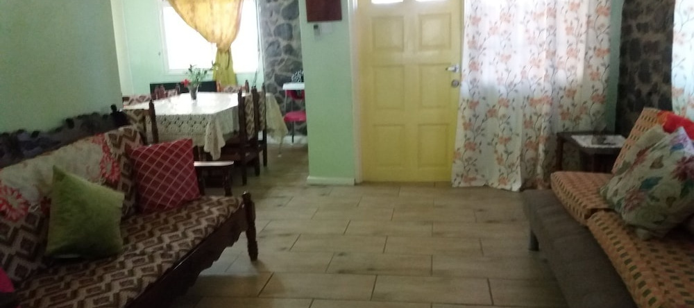 Celestial Vacation Home, Остров Нетрани — фото 1