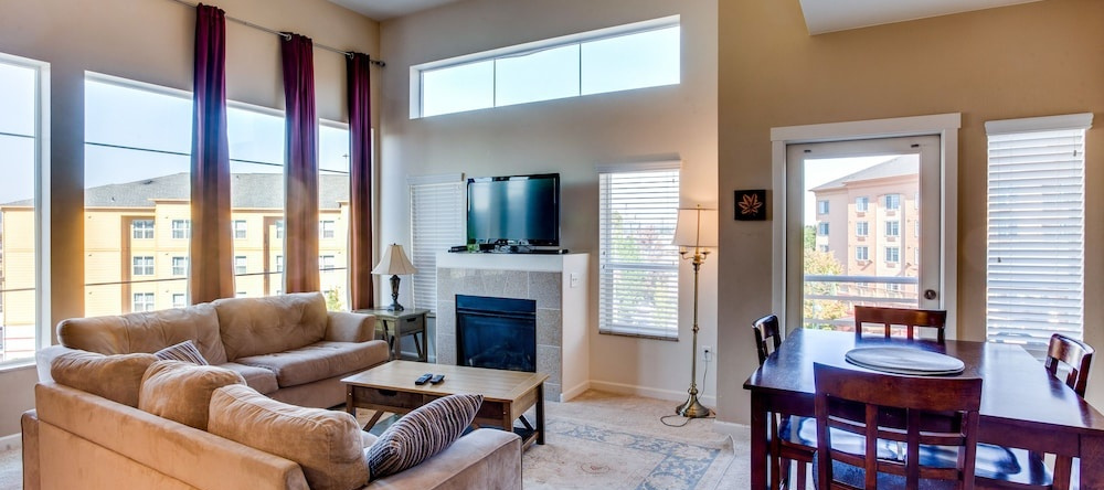 North Harbour PDX vacation apartments, 波特兰 — 照片 1