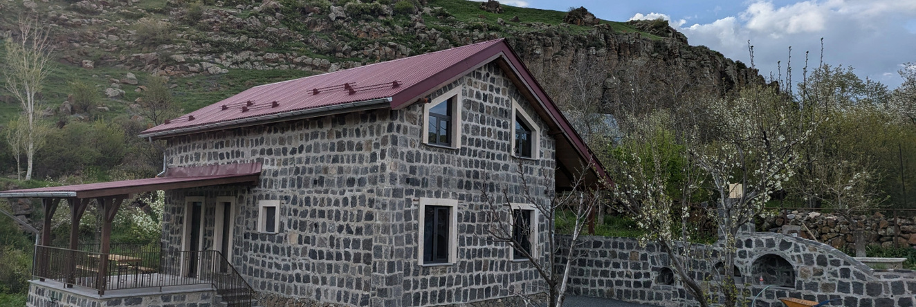 Vozle Reki Private House, Kaghsi — photo 1