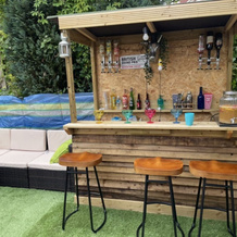 Urban Retreat Hot Tub Bar Ev Charger, Сметвик — фото 5