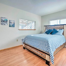 Fire Pit & Bay Views: North Bend Home!, Норт-Бенд — фото 4