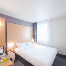 B&B HOTEL Montpellier Centre Le Millénaire, 蒙彼利埃 — 照片 2