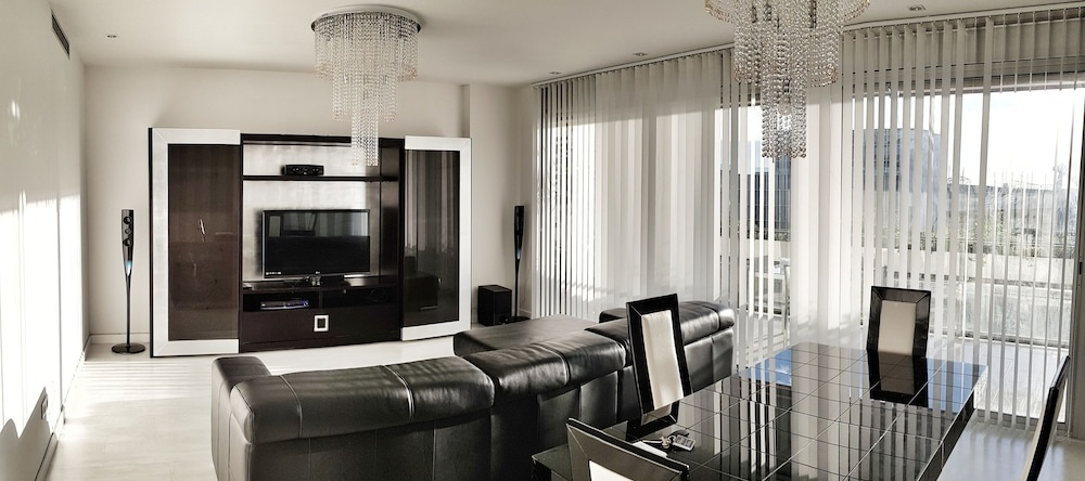 HOMEnFUN Apartamento de Lujo en el Forum, 圣阿德里亚德贝索斯 — 照片 1