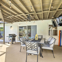 Lavish Holiday Home w/ Lanai & Heated Outdoor Pool, 霍利迪 — 照片 3