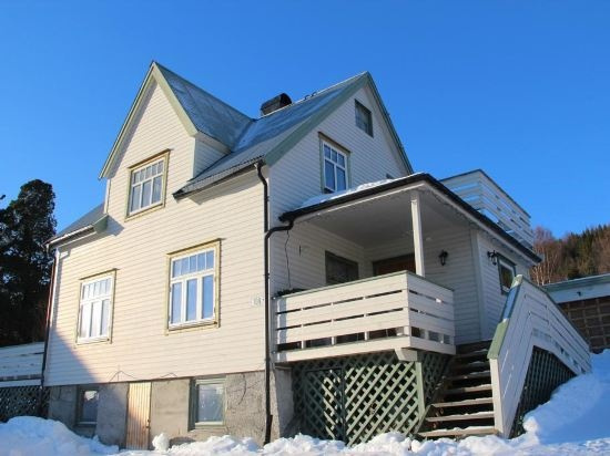 Lyngen Home, Lyngseidet — photo 1