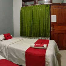 RedDoorz Plus near Alun Alun Sumenep, Sumenep — photo 4