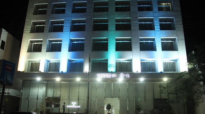 Hotel Silver Palace, Jalgaon — photo 1