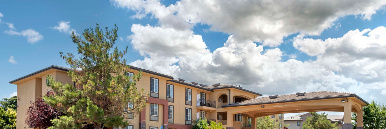 Best Western Plus Country Park Hotel, Tehachapi — photo 1